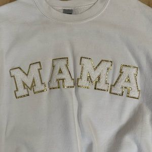 White Mama Gildan Sweatshirt Size Medium worn once